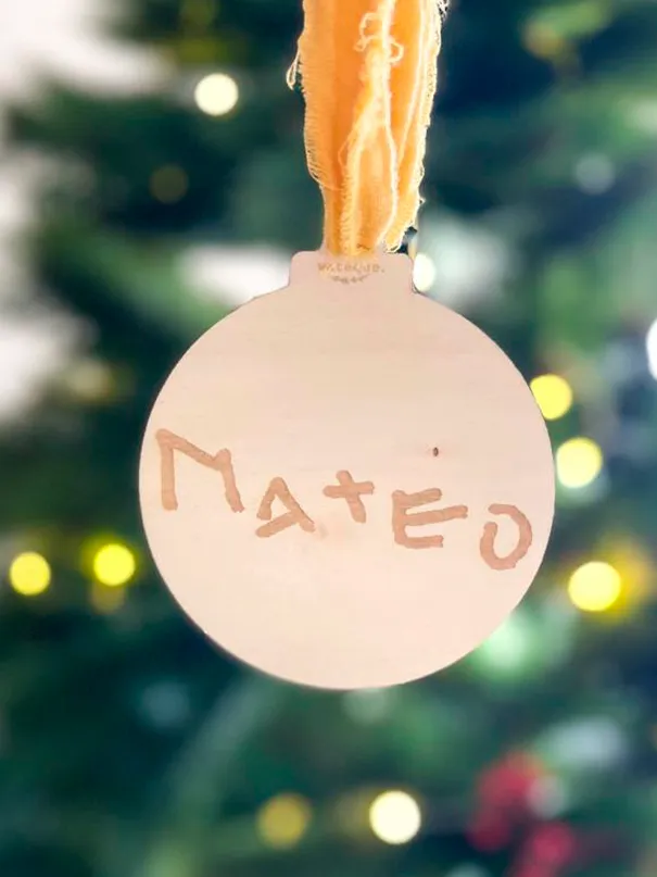 Bola árbol "mi letra"