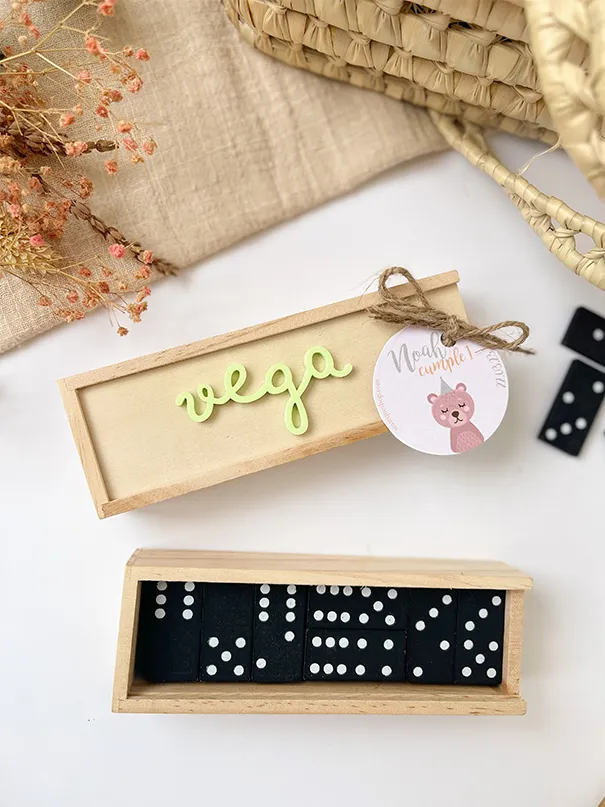 Domino con nombres - Imagen 4