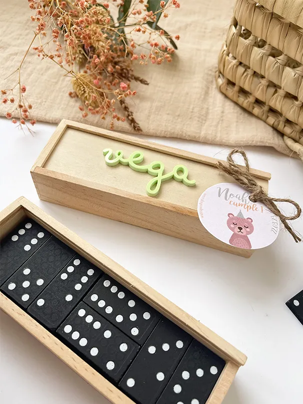 Domino con nombres - Imagen 3