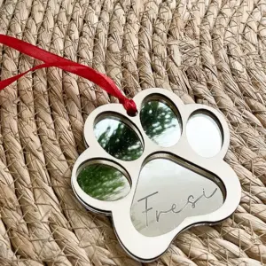 Adorno huella perrito