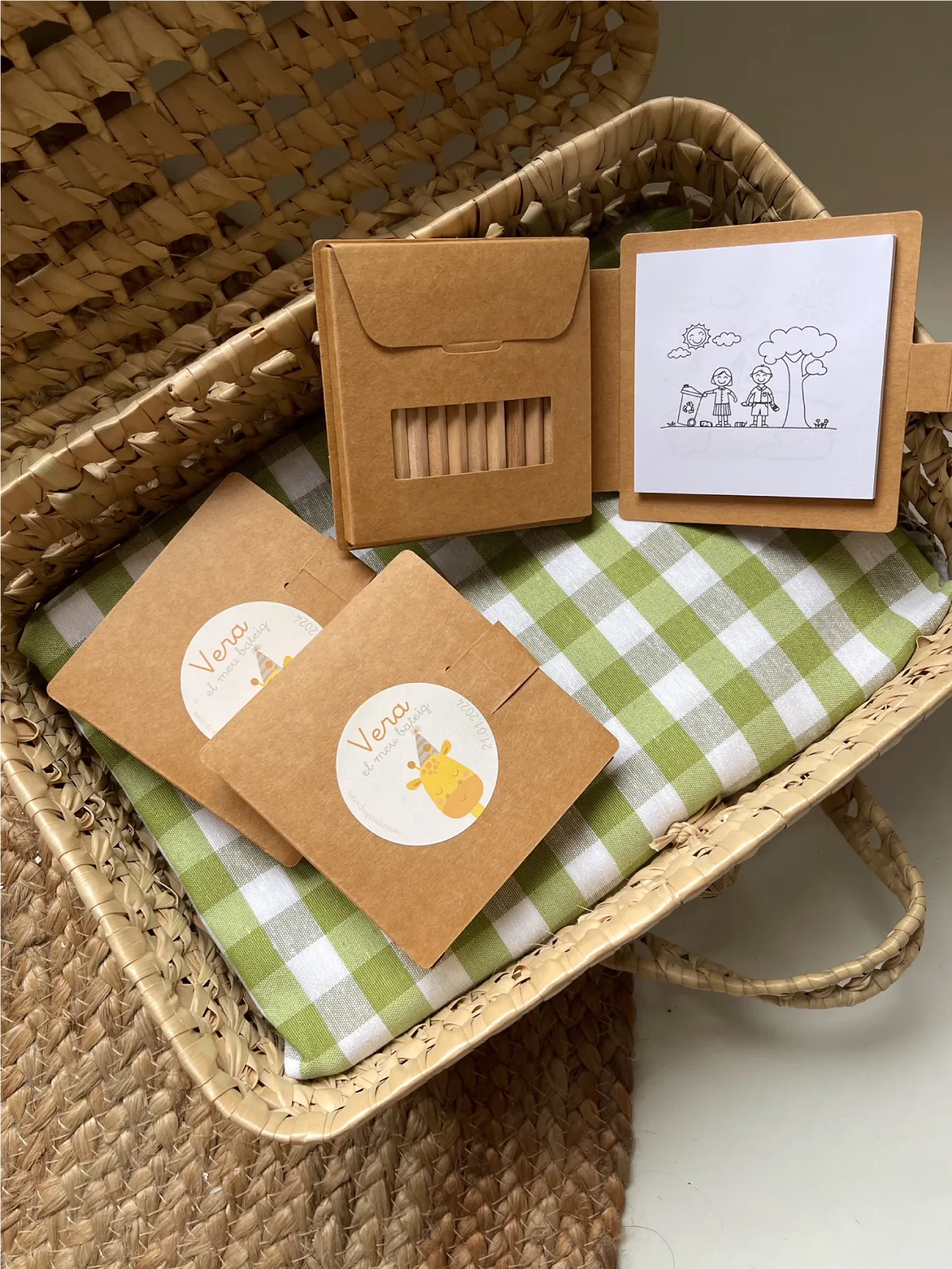 Kit dibujos con colores