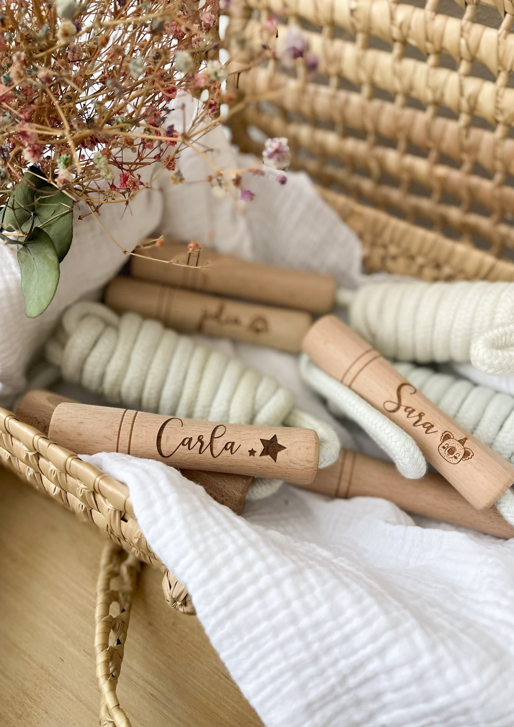 Comba madera personalizada - Imagen 3